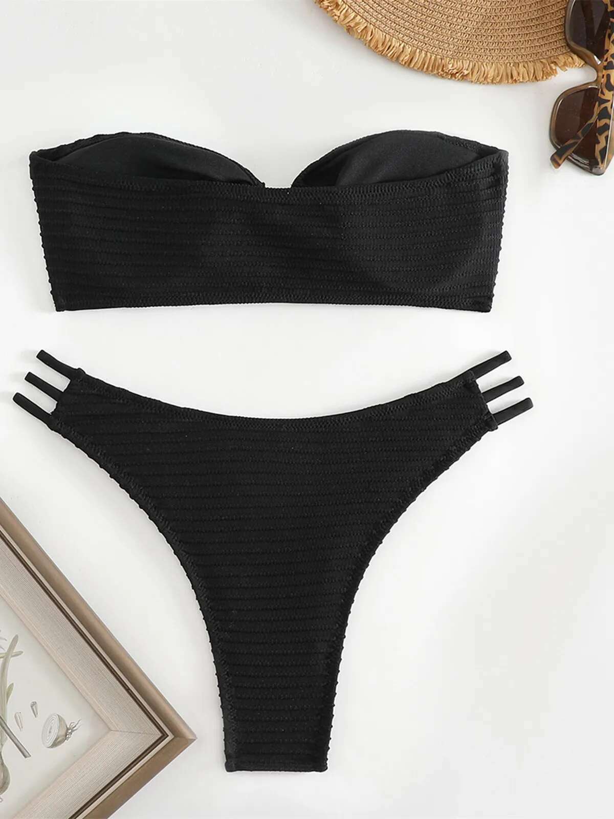 Dongdumaoyi Sexy Bandeau Bikini Women New Black Metal Ring Linked Cut Out Push Up Micro Swimsuit Summer Bathing Suit Thong Swimwear