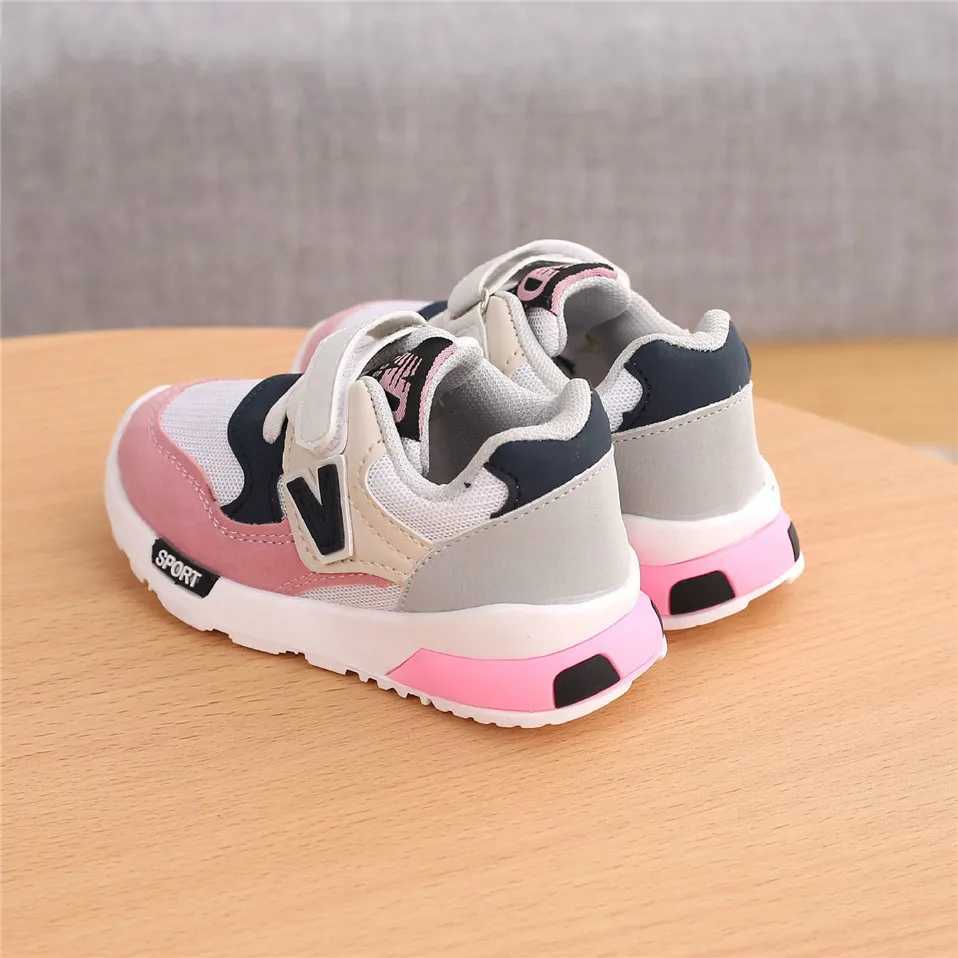 Spring and autumn childrens shoes baby boys and girls casual sports shoes breathable soft non slip running sports shoes size W250407