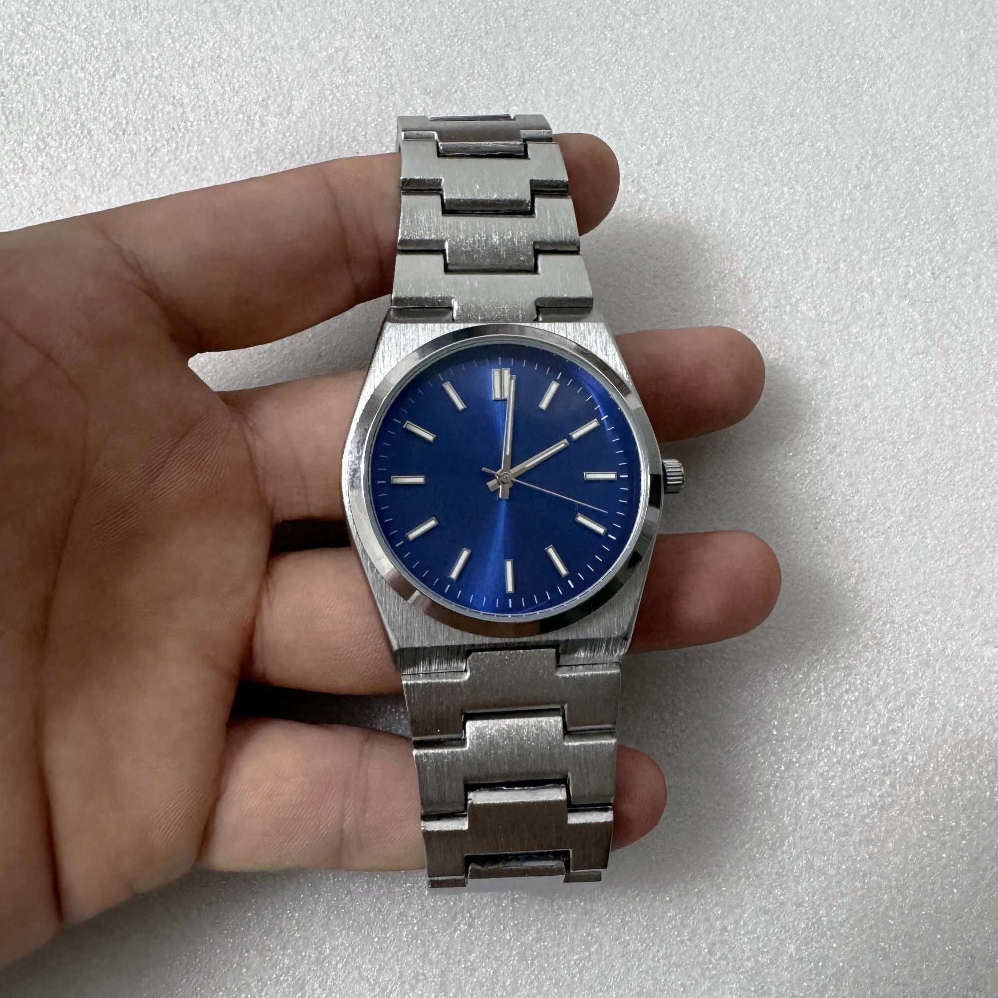 Customized Arabic watches metal quartz proprietary language text letters customized mens watches add your company name watch Relogio Y250407