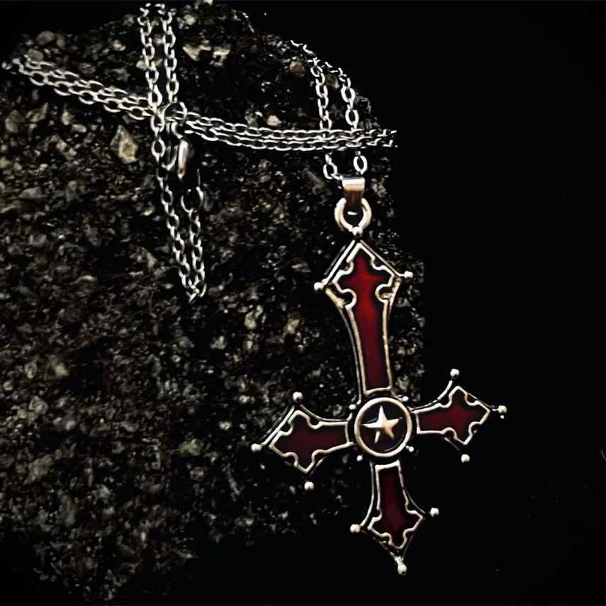 Fashion Punk Red Cross Necklace for Women Gothic Dark Alloy Pendant Choker Chains Trendy Personty Accessories Gifts WholesaleC250407