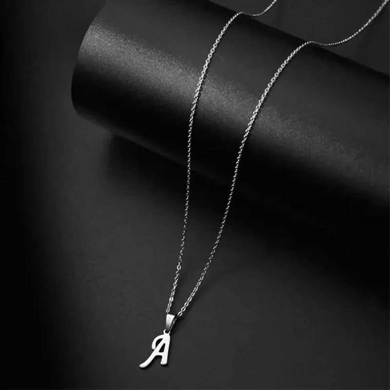 Fashion Initial Letter Pendant Necklace for Women Simple Stainless Steel Letter Glossy Clavicle Chain Choker Necklaces JewelryC250407