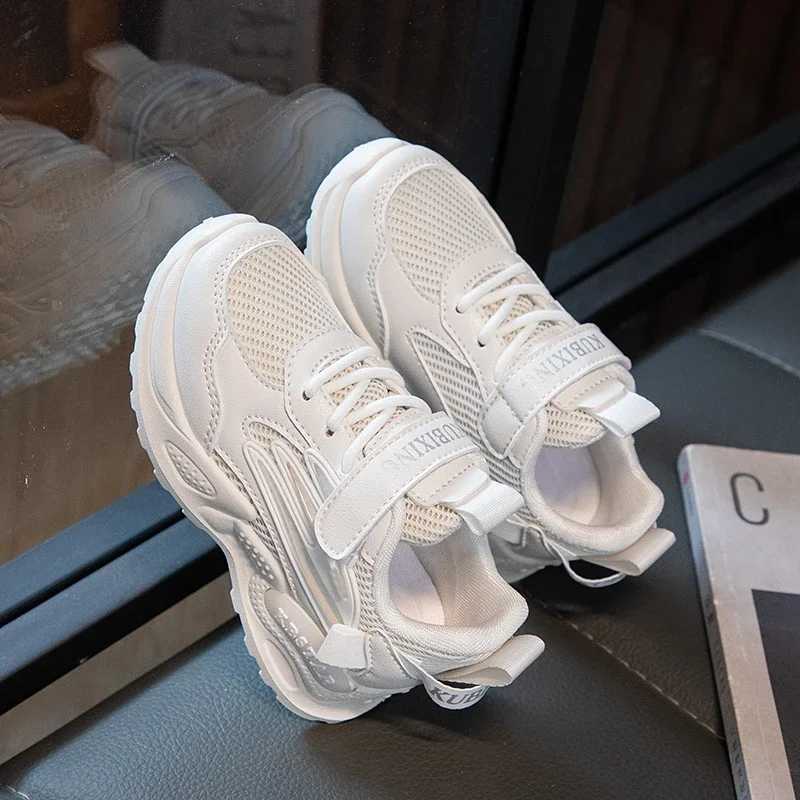 Childrens sports shoes boys and girls running sports shoes air mesh fashion classic boys casual shoes white blue pink W250407