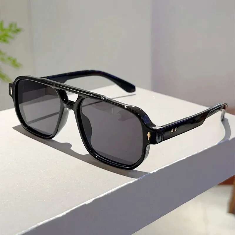 Vintage Double Bridges Men Square Sunglasses Fashion Green Ocean Lens UV400 Eyewear Women Trending Rivets Sun Glasses