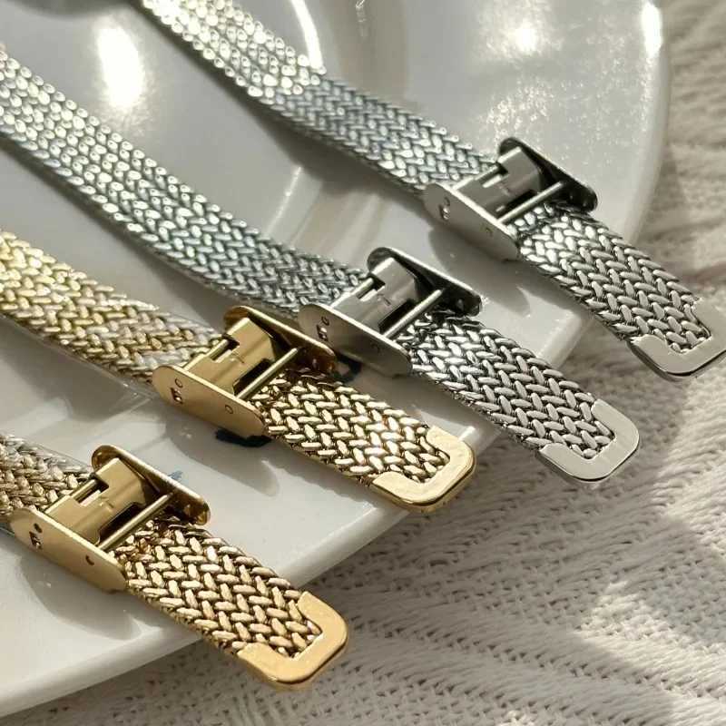 Luxury oval dial Rhinestone watch brand new quartz watch suitable for women adjustable stainless steel strap watch wholesale giftT250408