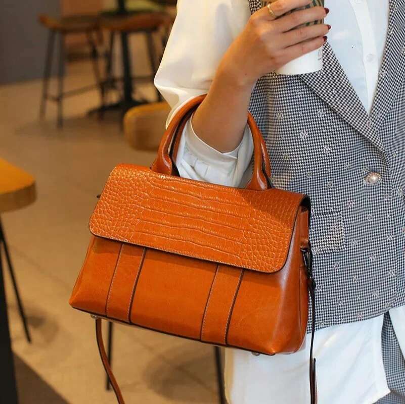 2025 Genuine Leather Women's Bags Designer Women Tote Retro Large Capacity Crossbody Shoulder Bag Cowhide Handbags