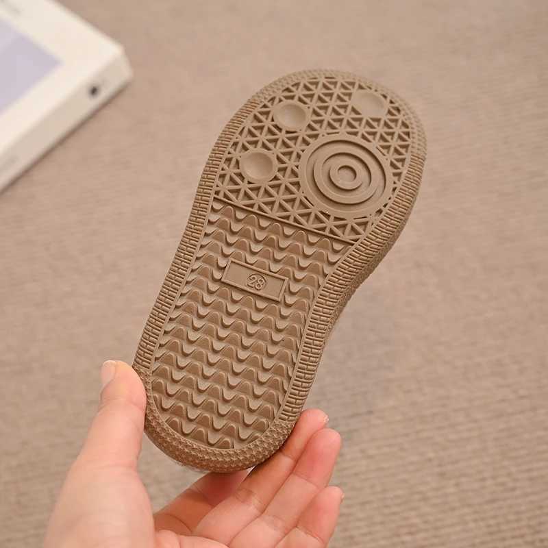 Boys and girls tennis shoes anti slip hook and loop childrens casual shoes Ins Trendy 2025 new fashion childrens running shoes soft and comfortable so