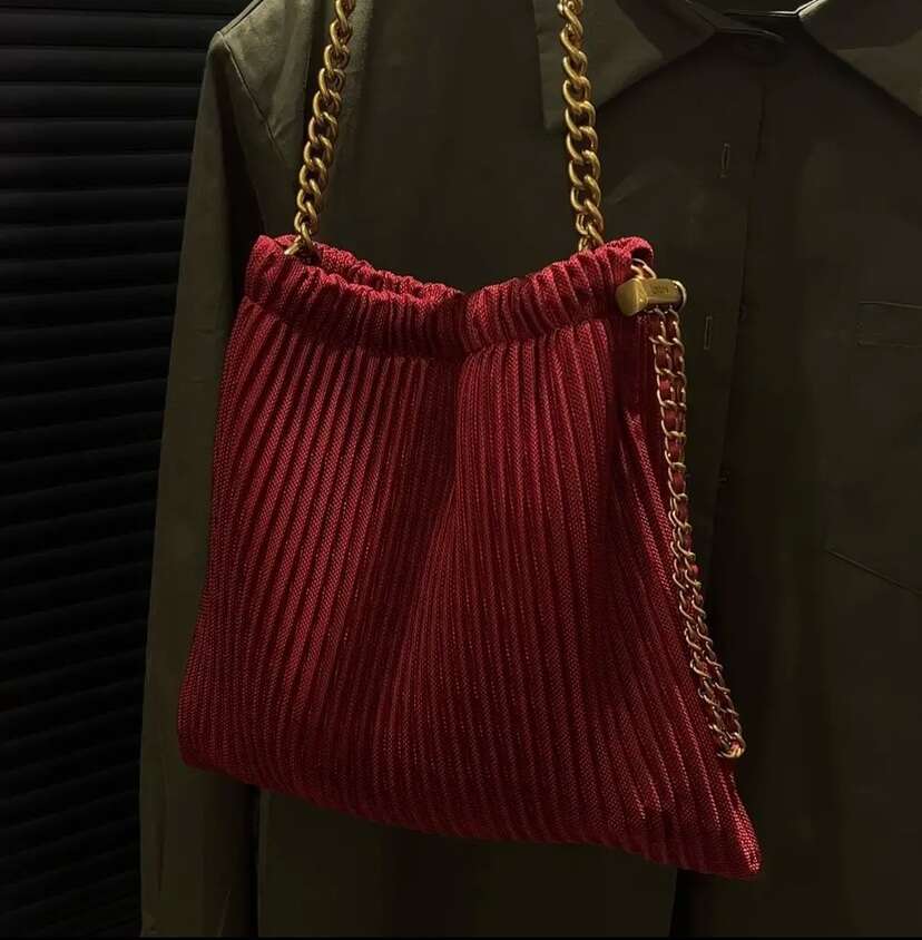 Women's Bags 2025 New Tiktok Same Lucky Lazy Tote Versatile Pleated One shoulder Cross body Chain Bag
