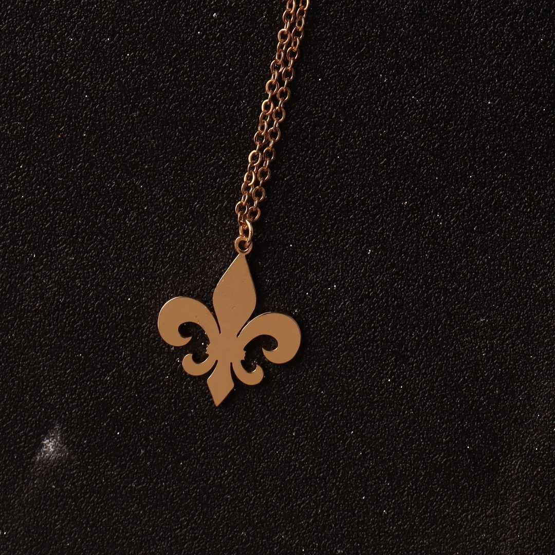Stainless Steel Fleur De Lis Necklace Pendant Flower Lily Saint Nicholas Lotus Catholic French Royalty Necklace Women JewelryC250407