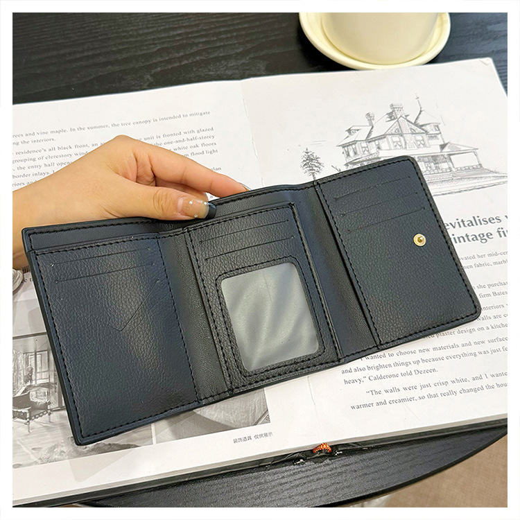 2025 Wallet splicing large three-fold multi-card slot, light trendy European and American fashion cross-border high-level sense multi-functional leath