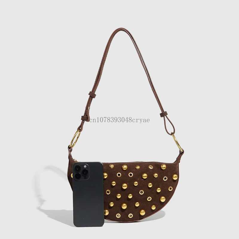 New Arrival FAshion bag Korean womens shoulder bag womens handbag womens handbag casual Retro Rivet dot bottom bag T250407