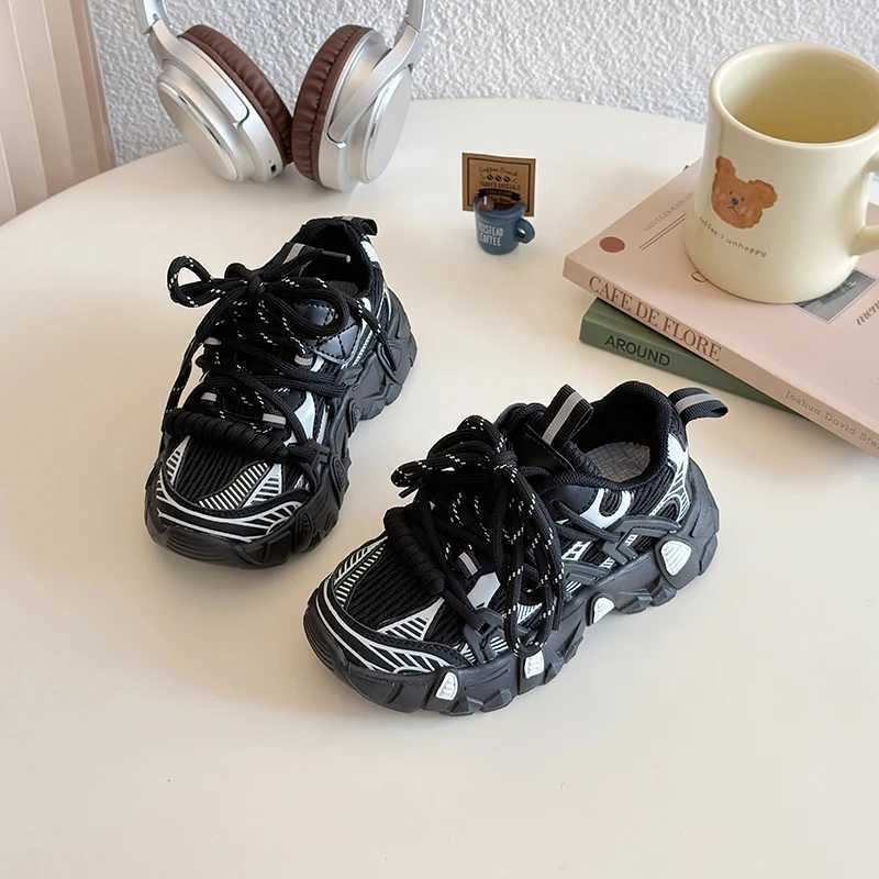 Girls and Childrens Sports Shoes 2025 New Childrens Leather Boots Spring and Autumn Short and Fat Childrens Basketball Shoes Anti slip W250407
