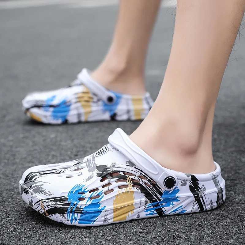 New Arrival Summer Mens Sandals Light EVA Mens Casual Shoes Hole Shoes Clogs Lovers Home Garden Outdoor Mens Beach Smooth Shoes Large Size 49 T250407