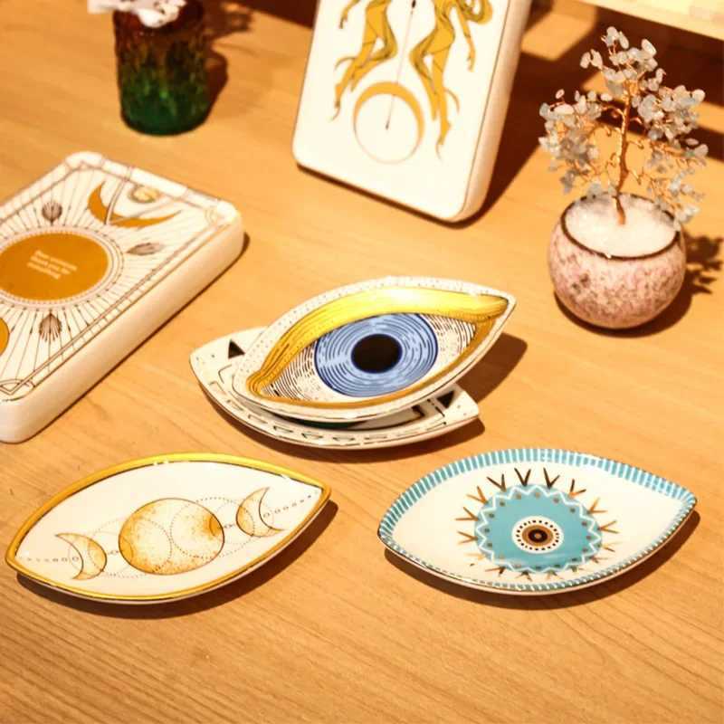 Ceramic Evil Eye Tray Eye shaped Jewelry Storage Disk Kitchen Candy Plate Abstract Eye Statue Digital Living Room Decoration Gift X250408