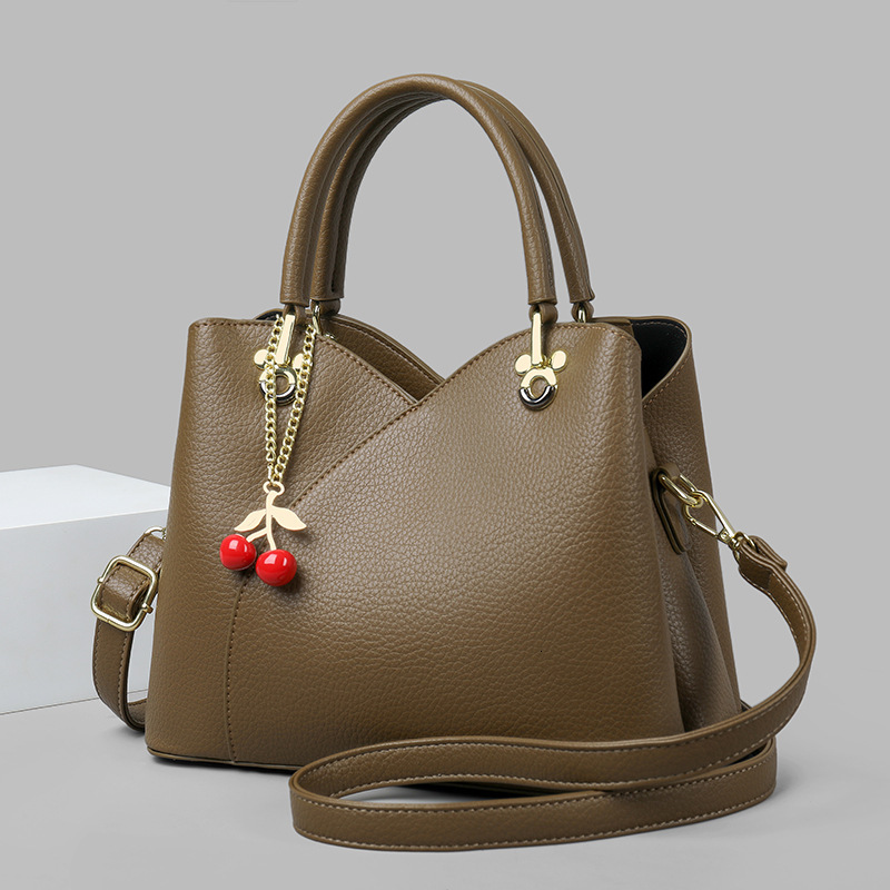 2025 New Large Capacity Design Bag Female PU Leather Handbag Middle-aged Mother Commuting Shoulder Bag
