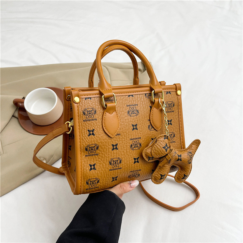 Niche handbag women's new temperament fashion bucket bag casual everything single shoulder crossbody bag 2025