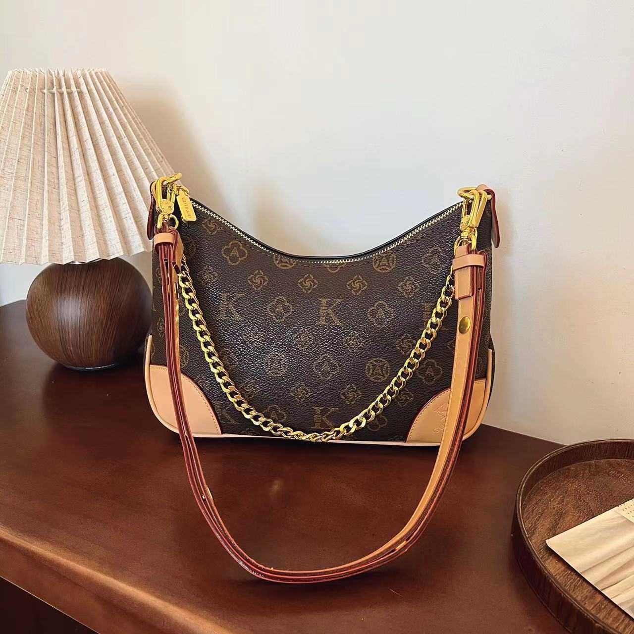 New High-End Elegant Presbyopic Shoulder Handbag Crossbody Underarm Horn Womens Bag