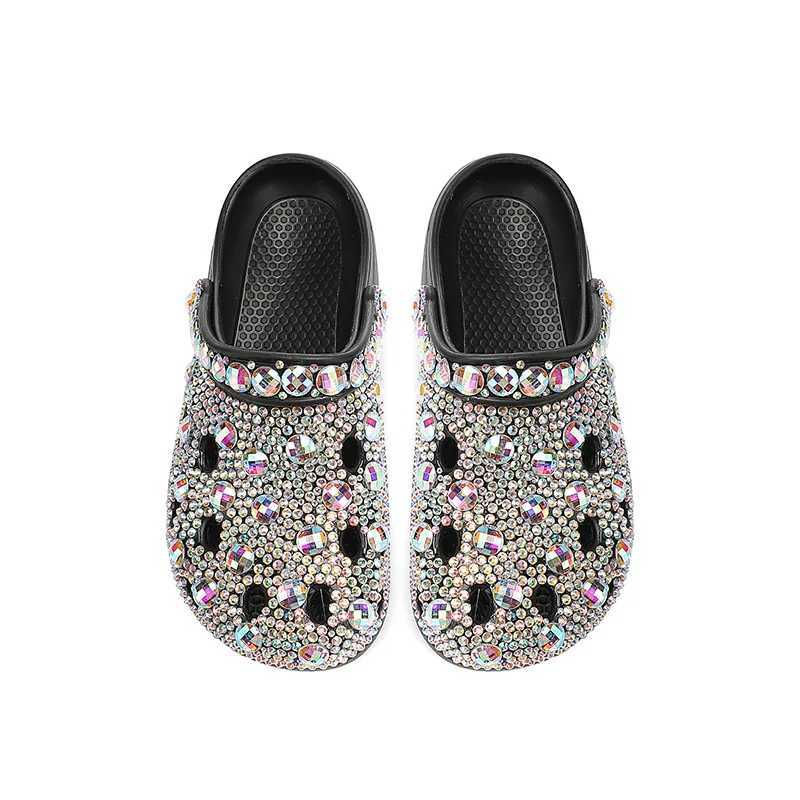 New Arrival New thick soled rhinestone hole shoes with handmade diamond inlaid casual sandals and outdoor slippers two-piece set T250407