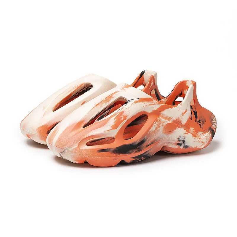 New Arrival Unisex beach sandals EVA womens tie dye designer hole slider hollow garden shoes sneakers water shoes slider foam runners T250407