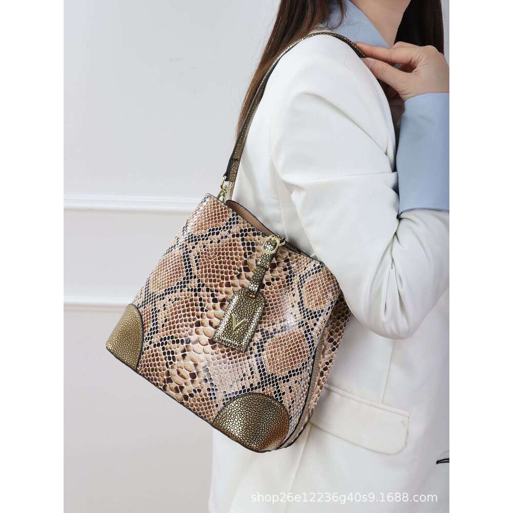 Siweiya Thinking Ya Women's 2022 Autumn/Winter New Style 7765 Single Shoulder Snake Pattern Bucket Crossbody Bag