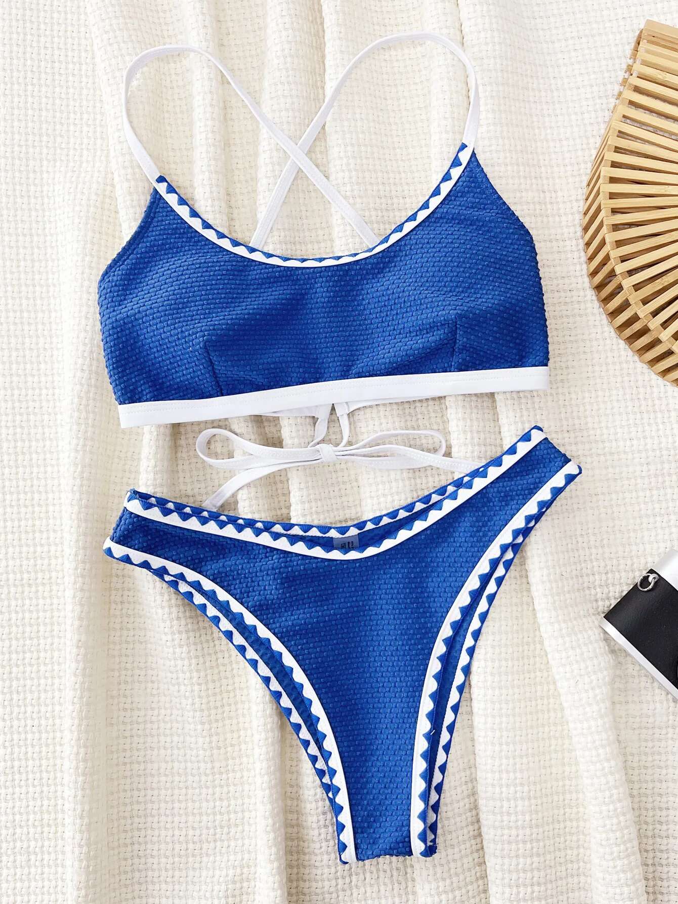 Dongdumaoyi Sexy Blue Contrast Bikini Women Halter Push Up Padded High Waist Swimsuit Summer Bathing Suit Two Piece Swimwear Biquini
