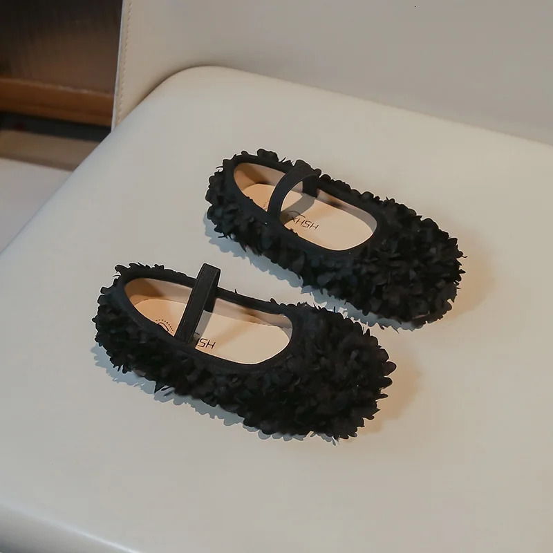 Girls princess shoe flower elegant spring light childrens flat shoes elastic band wedding cover black beige childrens shoes 250408