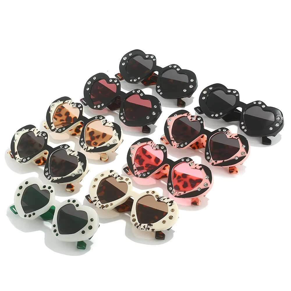 High Quality Personality Full Frame Glasses Love Dia Studded Sunglasses