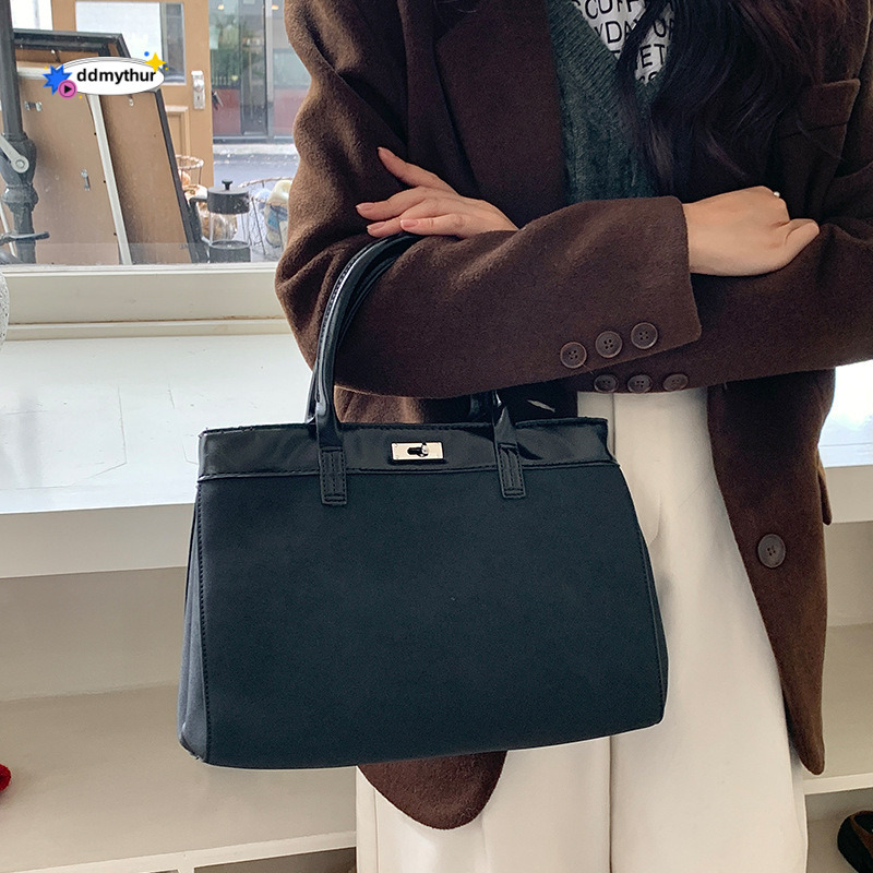 Korean niche hand-held Kelly for women's autumn and winter 2024 new fashionable commuting bag, single shoulder crossbody bag