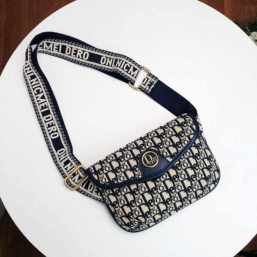 New style high-quality retro women's handbag fashionable and versatile cross body bag niche design shoulder bag