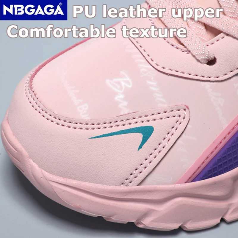 Winter childrens plush warm sports shoes waterproof leather shoes fashionable winter childrens walking shoes casual light and soft sports shoes W25040
