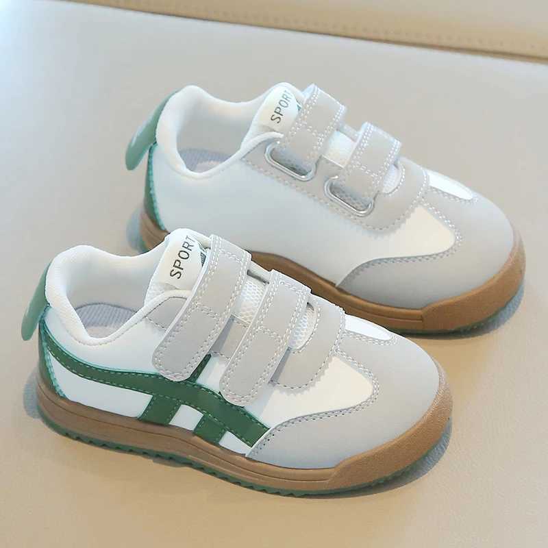 2025 New Childrens Casual Shoes Sports Shoes Lightweight Soft Boys and Girls Baby Running Four Seasons Model Board Comfortable Shoes W250407