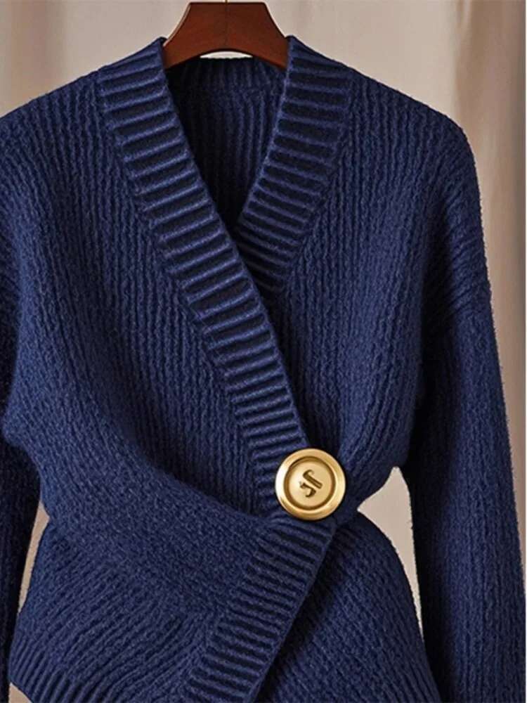 Navy Blue Irregular V-Neck Sweater For Autumn And Winter Women's Clothing 2024 New Collection Cool Style High-End Slim Fit Top