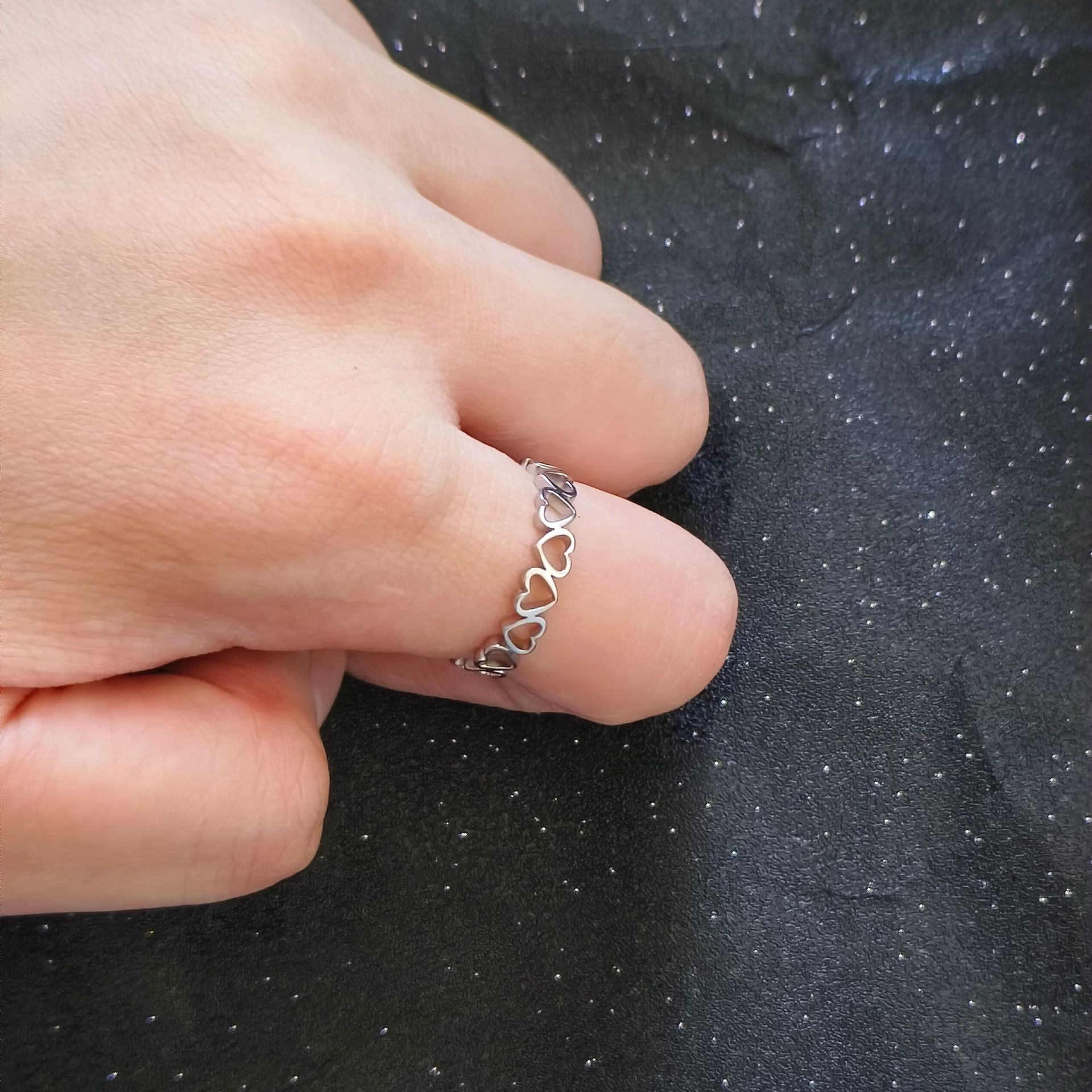 Top Source New Connected Front and Back Peach Heart Open Hollow Stainless Steel Flower shaped Ring