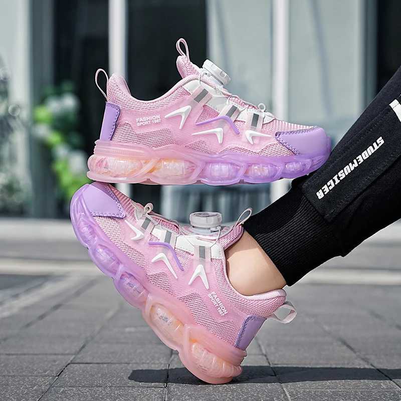 2025 New Childrens Fashion Sports Shoes Boys Running Casual Shoes Mesh Comfortable Outdoor Childrens Casual Tennis Lightweight Sports Shoes W250407