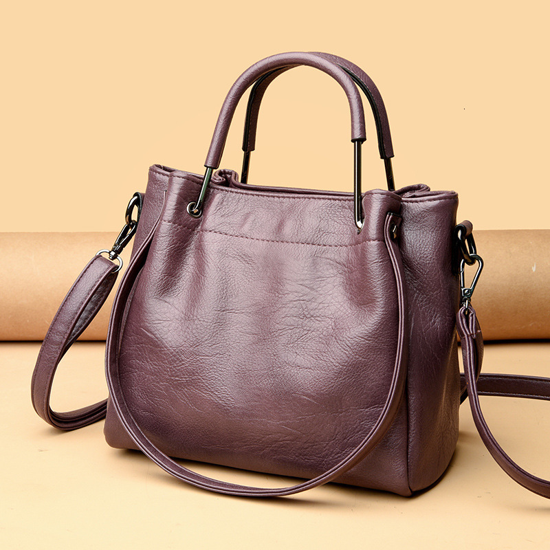 Large Capacity Bucket Bag Women's Retro Fashion Soft Leather Design Bag Commuter Single Shoulder Crossbody Tote