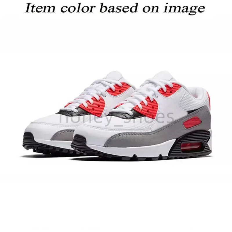 90 designer shoes 90s Mens shoes Running Shoes Triple Black Mesh Leather White Yellow Grey Moss Green Volt Obsidain Desert Camo Wolf Navy sneakers