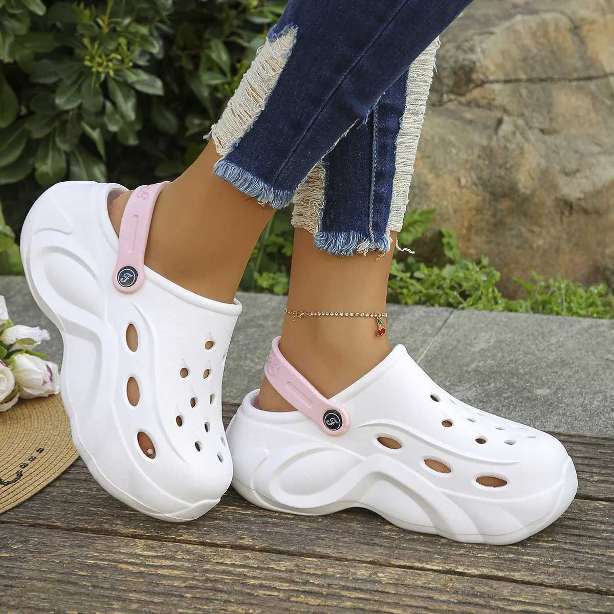 Womens Fi Short and Fat Platform Sandals 2024 Summer Thick Bottom EVA Garden Shoes Womens Outdoor N Skating BeachXJ250407