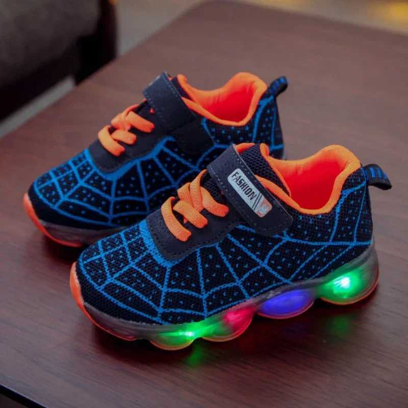 Childrens sports shoes Spider Man boys casual shoes spring and summer new mesh breathable student shoes anti slip casual shoes W250407