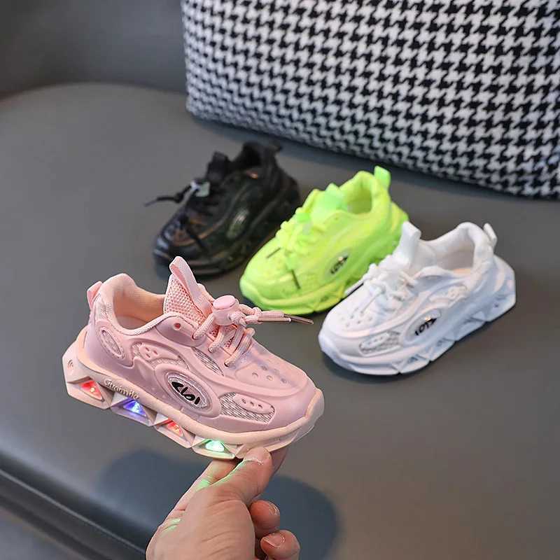 Zapatillas LED childrens sports shoes autumn breathable girls casual shoes soft soled boys tennis shoes Luminescent shoes childrens shoes Zapatos Ni a