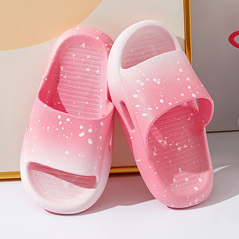 Summer Child Shoes Gradient Color Slippers Boy Girl Sandals Slippers Indoor Shower Anti-slip Slippers Kids Beach Casual Sandals 250408