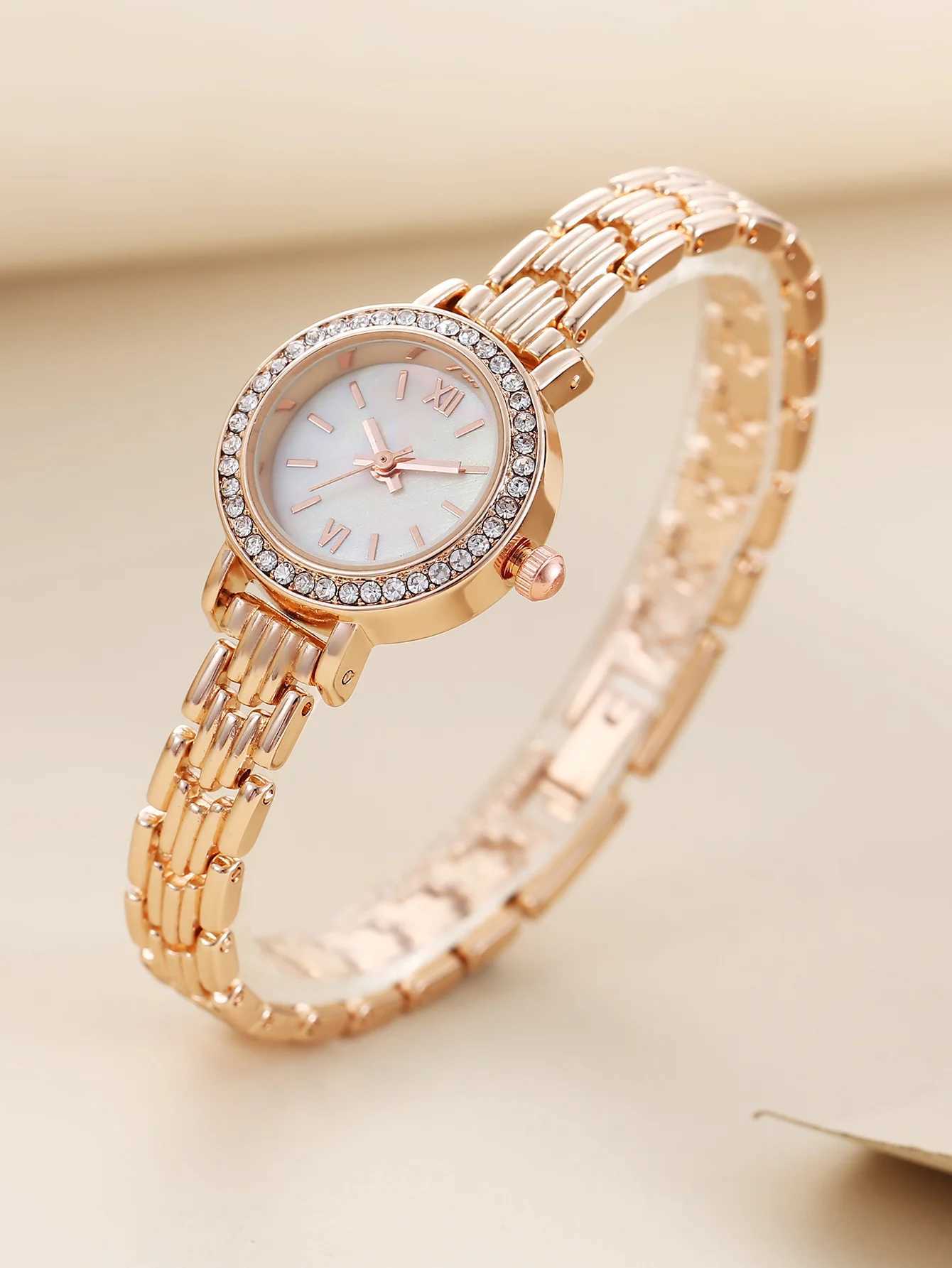 Fashion Design Alloy Compact Womens Premium Quartz Watch Gift Related ItemsT250408