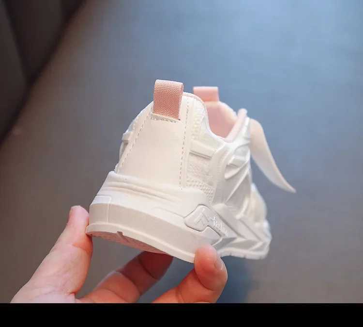 Childrens sports shoes breathable mesh white pink girls shoes fashionable soft sole anti slip childrens tennis shoes boys sports running shoes W250407