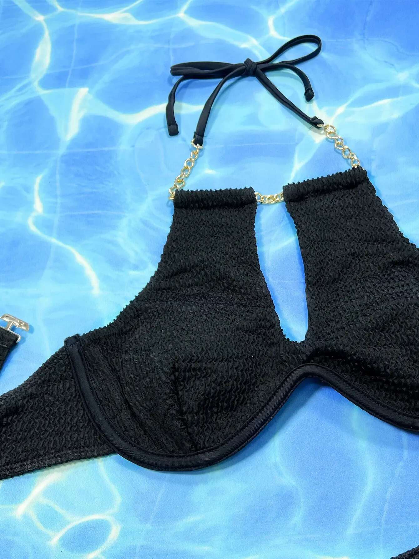 Dongdumaoyi Sexy Black Micro Bikini Women Cut Out Underwire Metallic Thong Swimsuit Summer Bathing Suit Push Up Metal Chain Swimwear