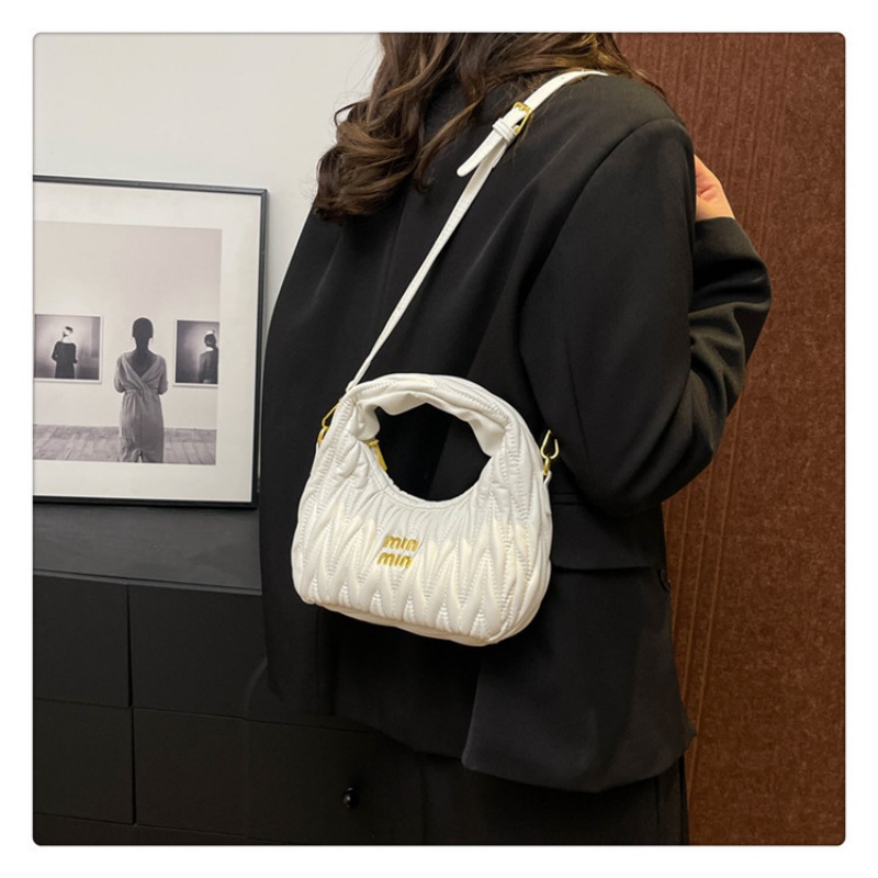 free shipping designers bags for womens 2025 New Fashionable and Versatile Diamond Grid Handheld Cross Shoulder Crescent Bag for daily outfit