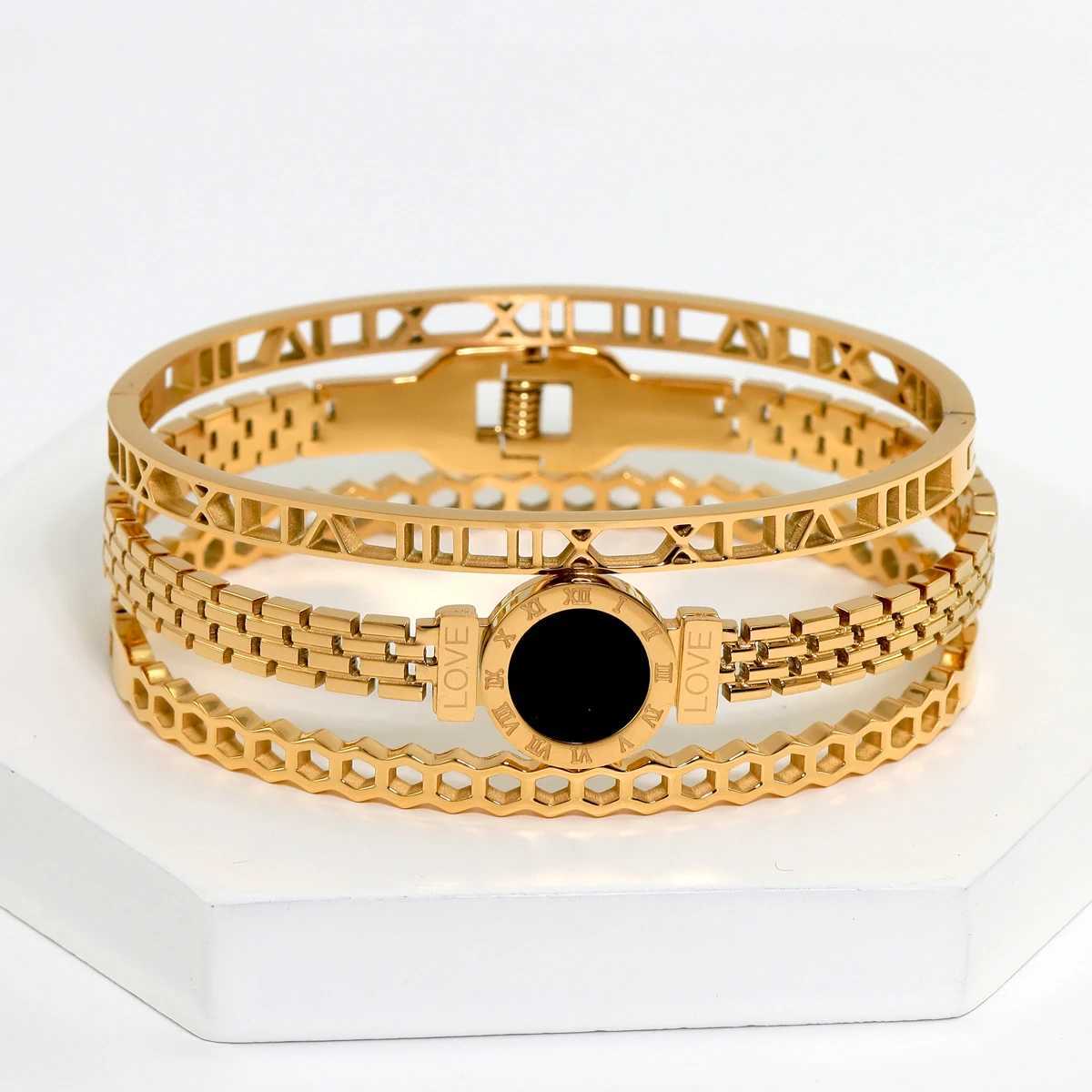 Classic stainless steel Roman numeral bracelet suitable for womens daily wear birthday parties wedding jewelry and girls gifts Y250408