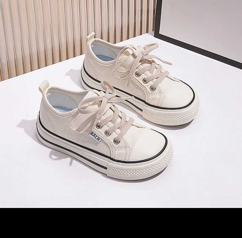 New Boys Shoes Preschool Girls Sports Shoes Childrens Jelly Colored Canvas Shoes Childrens Casual Lace Classic Flat Shoes for Spring and Autumn 2024 W
