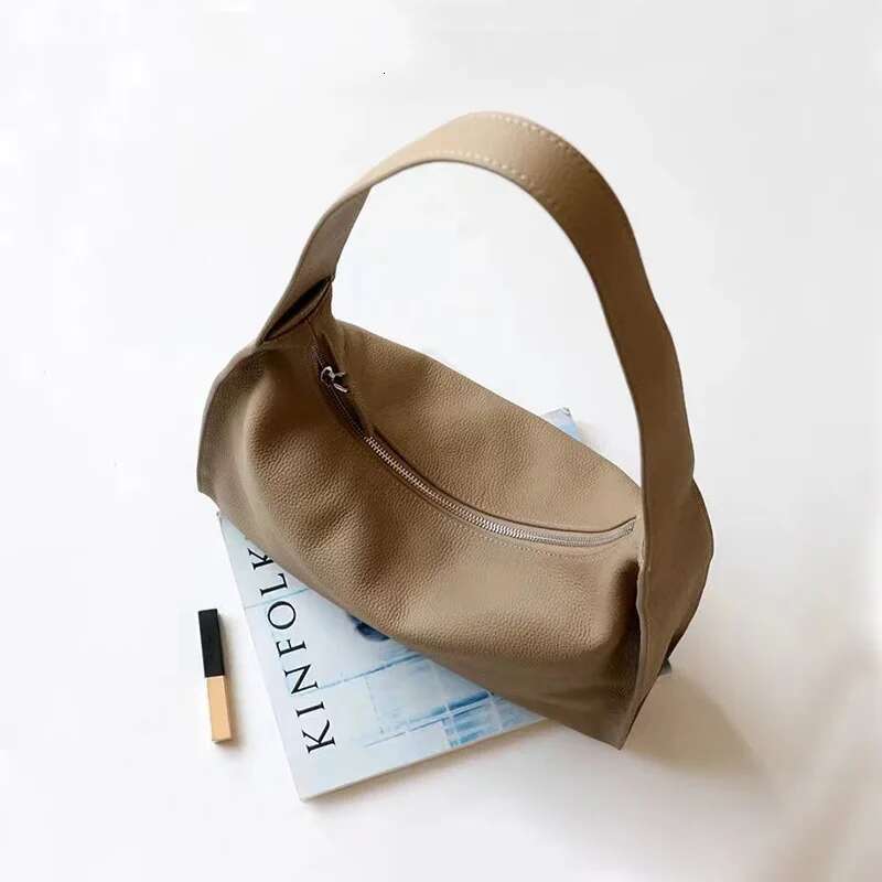 Head Layer Cowhide Tote Large Capacity Women's 2024 New Leather Shoulder Extremely Simple Style Commuting Bag