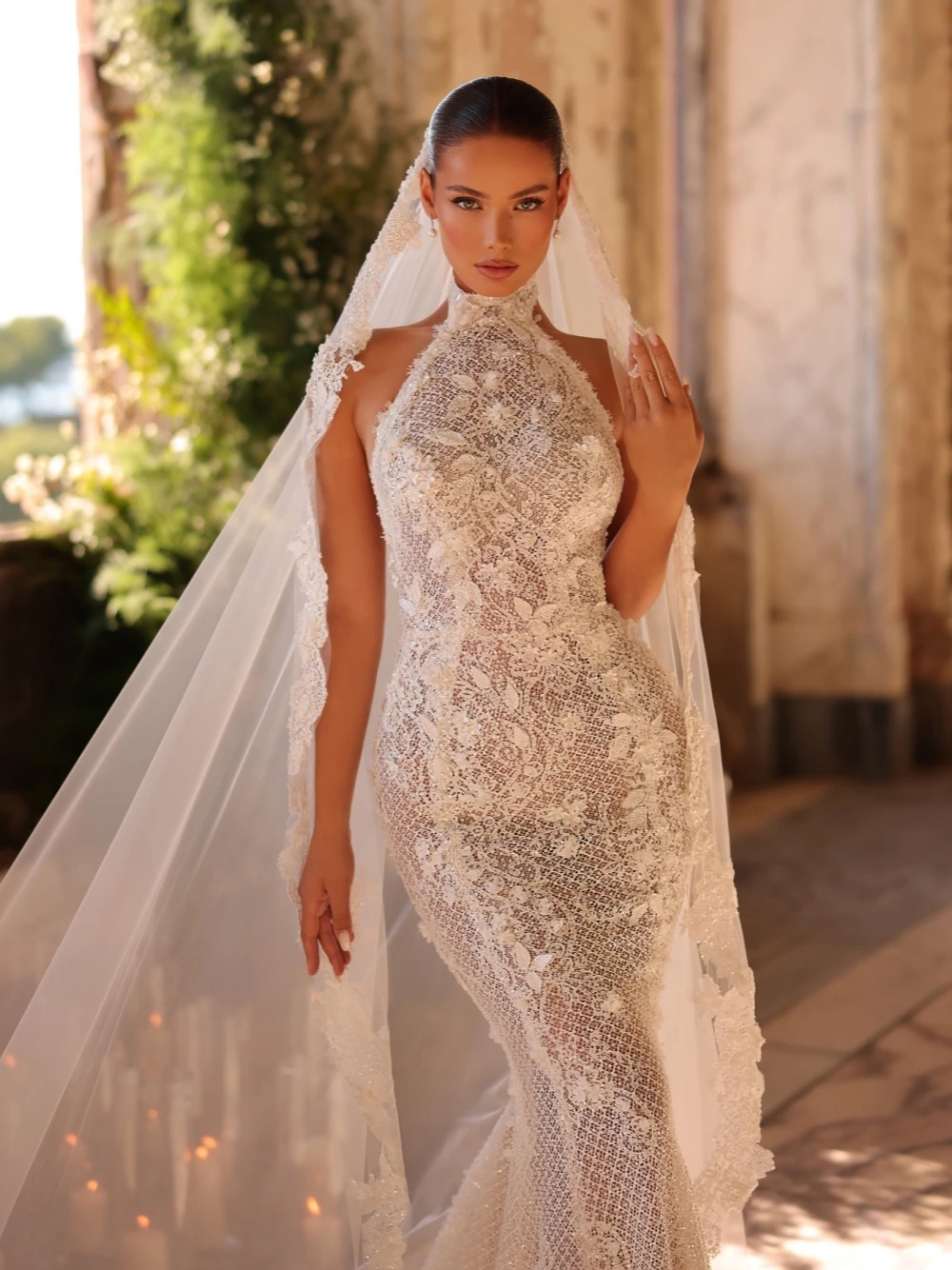 Elegant Halter Floral Mermaid Wedding Dress Illusion Sleeveless Backless Women Customized Lace Sweep Train Bridal Gown