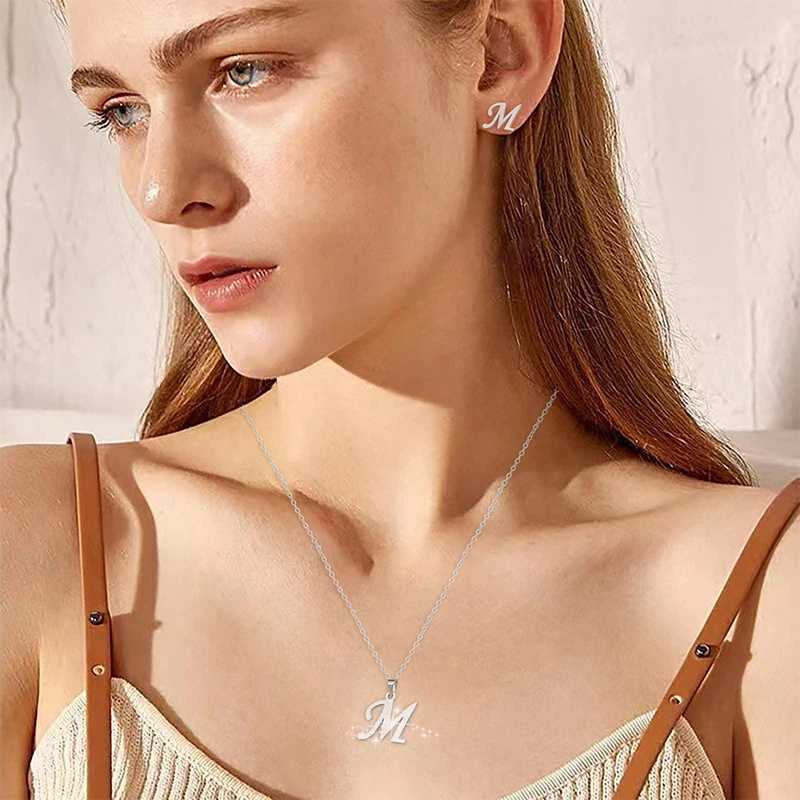 Fashion Initial Letter Pendant Necklace for Women Simple Stainless Steel Letter Glossy Clavicle Chain Choker Necklaces JewelryC250407