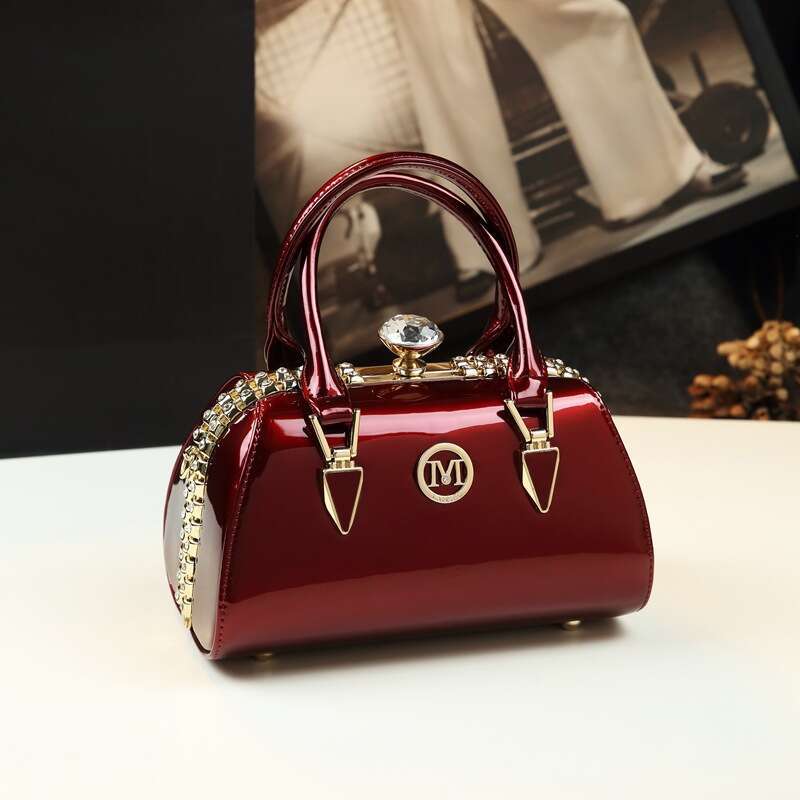 2021 New Small Single Shoulder Crossbody Bag, Handbag, Fashionable Niche Design, High-End Feel, Genuine Leather Women's Bag Trend