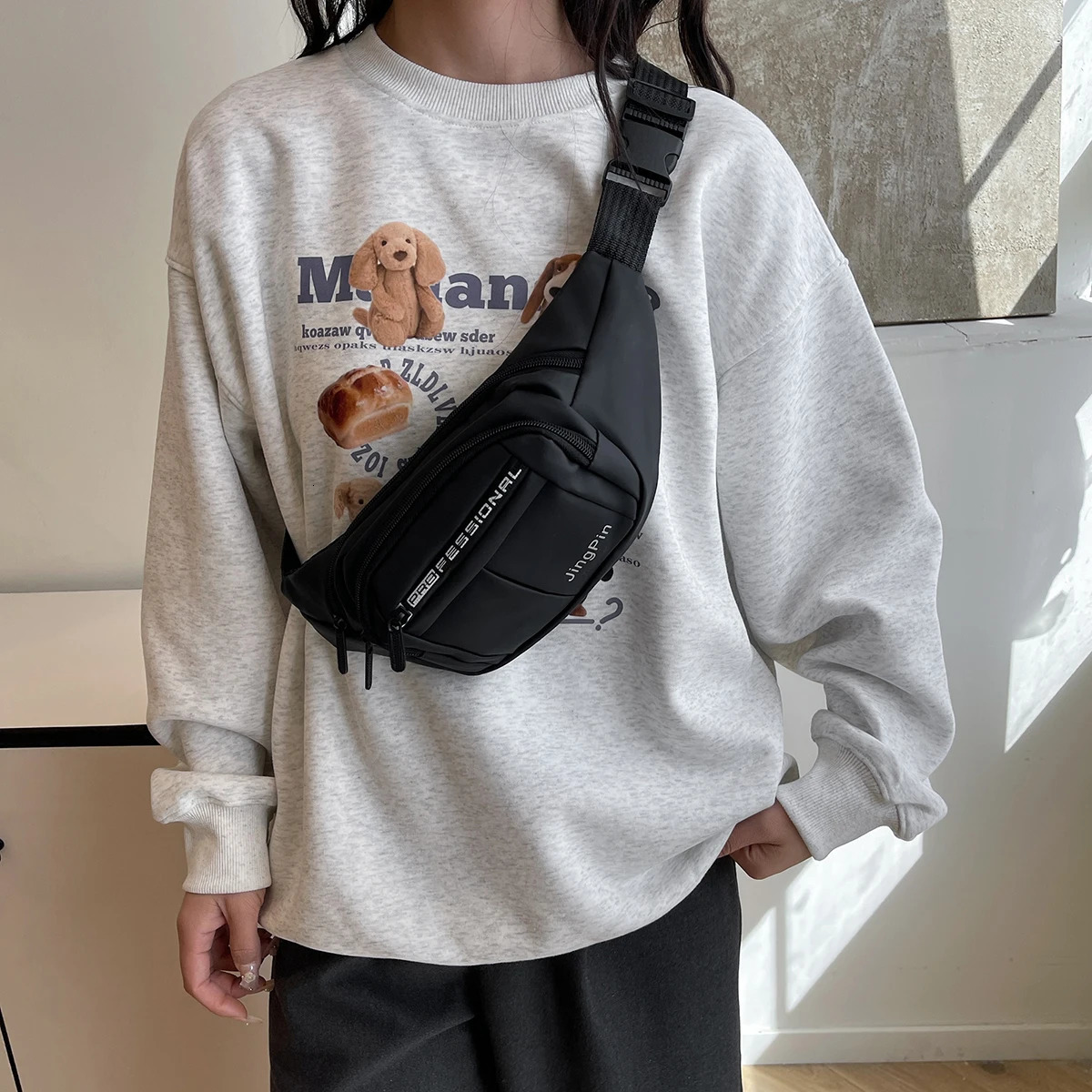 Fanny Pack small cross bag waist bag Sling chest bag travel bag sports shoulder bag messenger bag wallet 250402